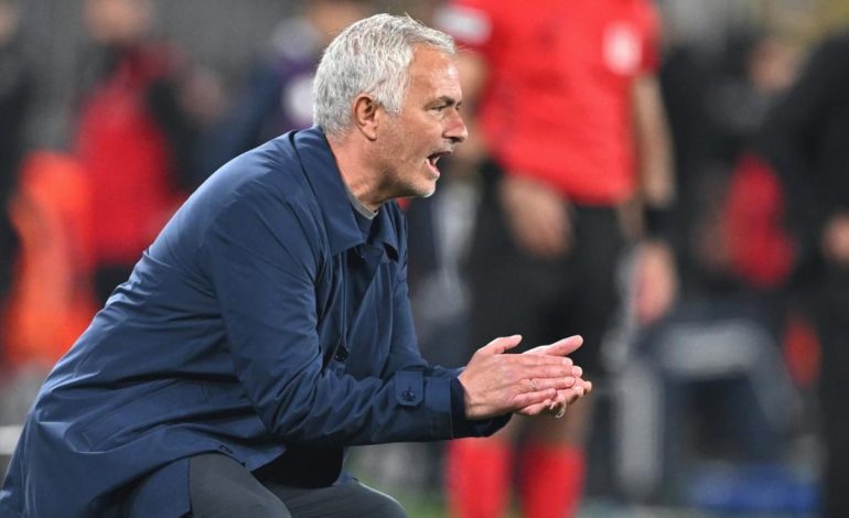 Jose Mourinho: Taraftar olsam ben de maça gelmezdim