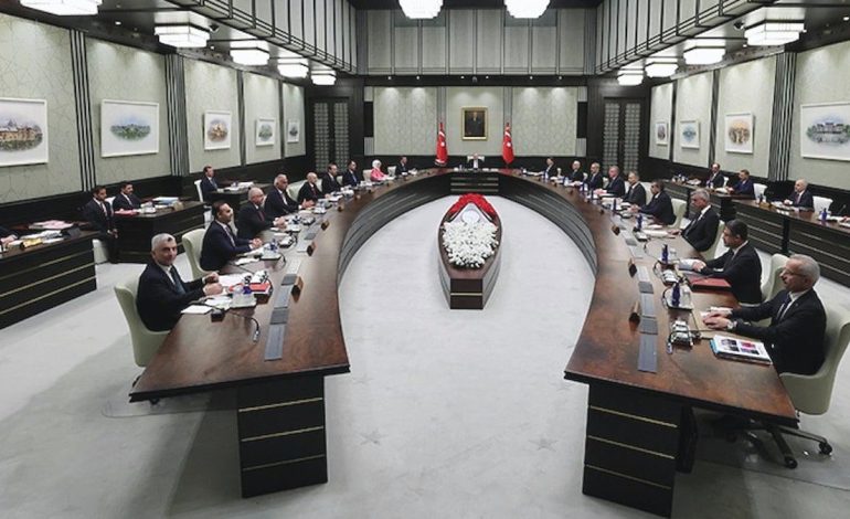 Kabine üyelerinden PKK’nın fesih ve silah bırakma kararına ilişkin açıklama