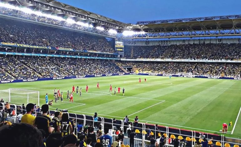Kadıköy bu sezon rakiplere deplasman değil Fenerbahçe’ye “dertlasman” oldu
