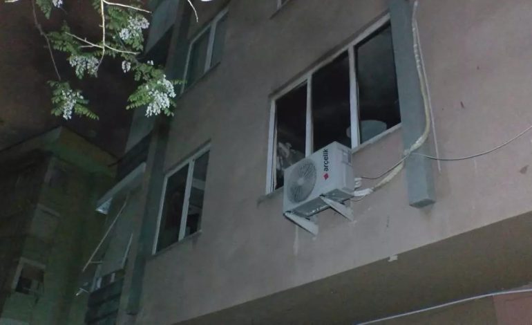 Kadıköy’de Yangın: Eleştiri Yazarı Hayatını Kaybetti