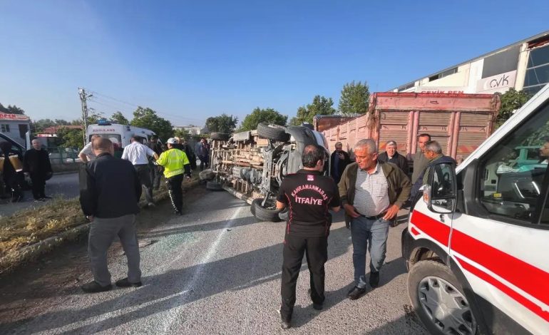Kahramanmaraş’ta İşçi Servis Minibüsü ile Otomobil Çarpıştı: 12 Yaralı