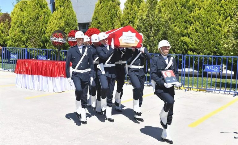 Kalp Krizi Nedeniyle Polis Memuru Hayatını Kaybetti