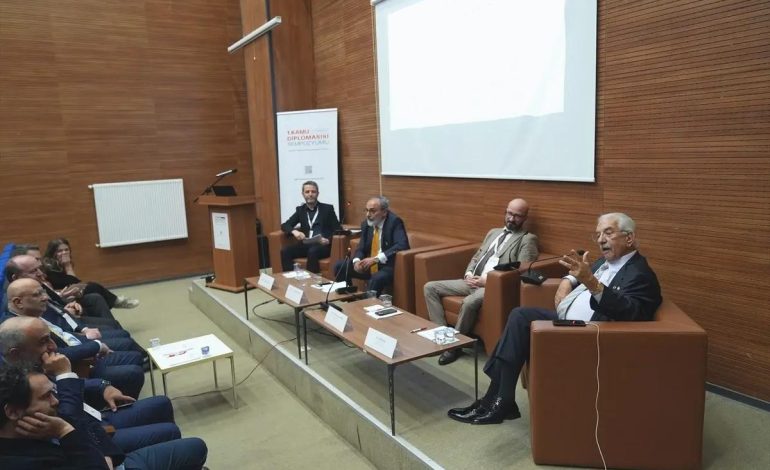 Kamu Diplomasisi Sempozyumu Sona Erdi