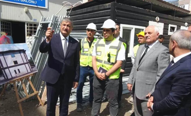 Karabük Valisi Yavuz, Hayırsever Yapımı Okulları İnceledi