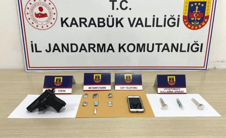 Karabük’te Uyuşturucu Operasyonu: 9 Gözaltı