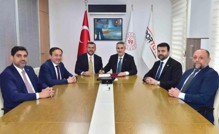 Karabük’ün 28 mahallede spor alanları yenileniyor