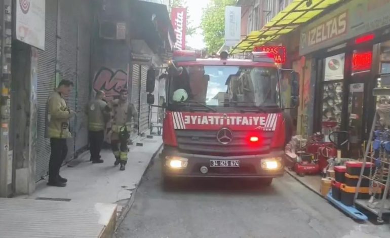 Karaköy’de Hırdavatçı Ölü Bulundu