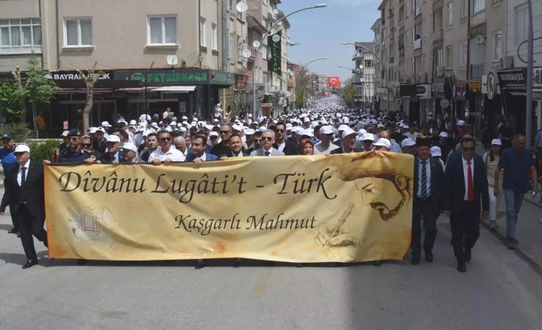 Karaman’da 748. Türk Dil Bayramı Kutlandı