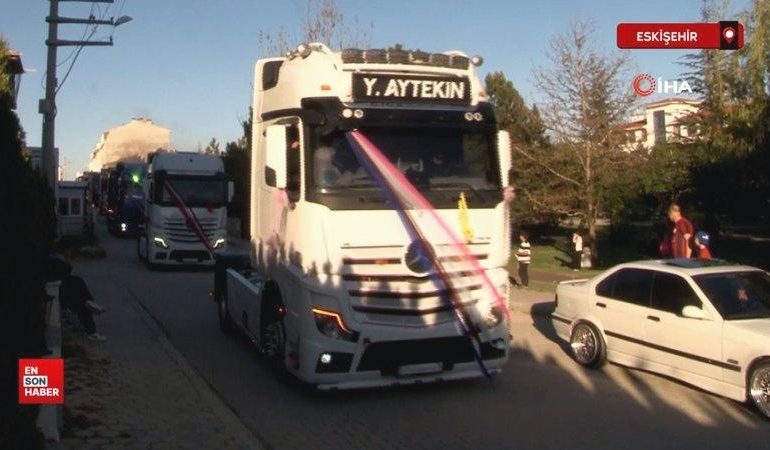 Kaybettiği ağabeyinin oğluna 15 tır ile düğün konvoyu yaptı