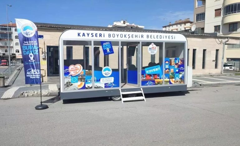 Kayseri Büyükşehir Belediyesi’nden Mobil Beyaz Masa ile Vatandaşa Hizmet