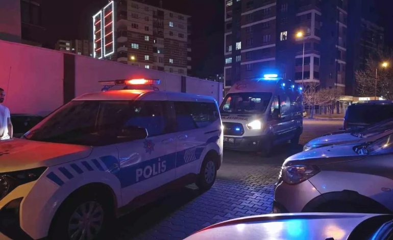 Kayseri’de Bıçaklı Kavga: 1 Yaralı