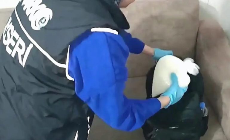Kayseri’de Uyuşturucu Operasyonu: 5 Gözaltı