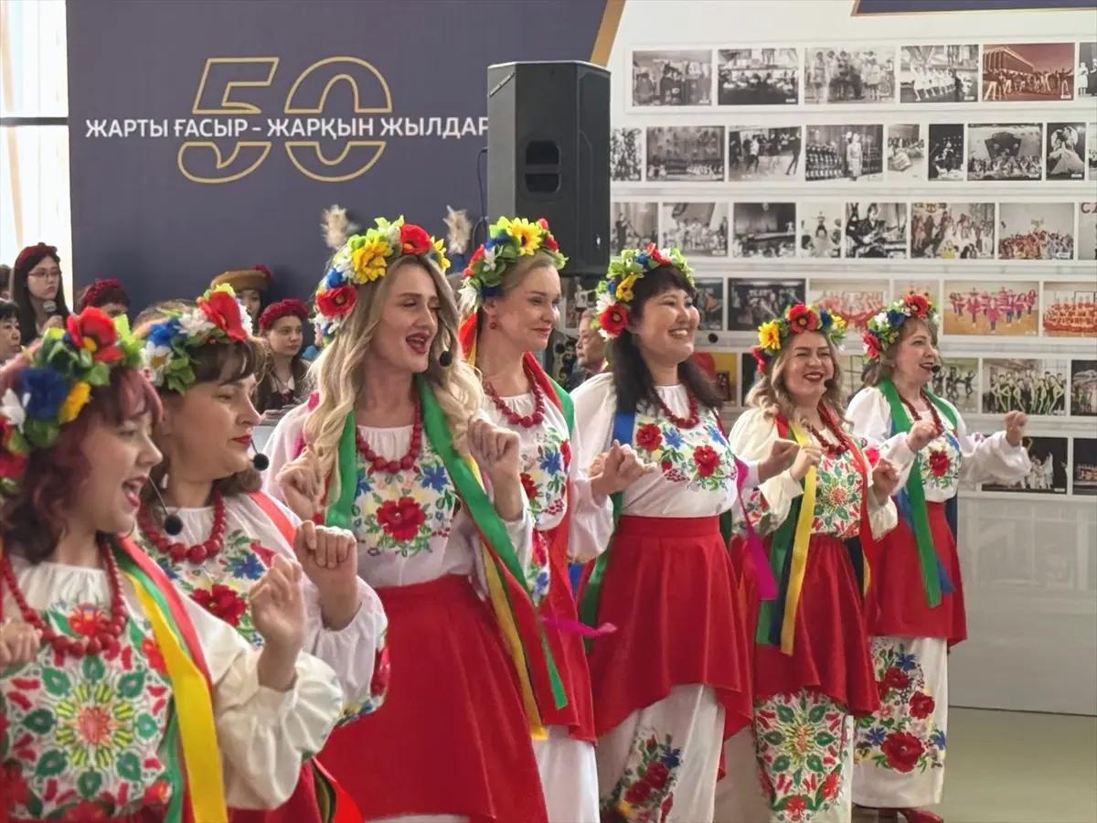 Kazakistan’da Halk Birliği Günü Kutlandı