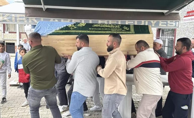 Kırklareli’nde Tabancayla Öldürülen Kadın Toprağa Verildi