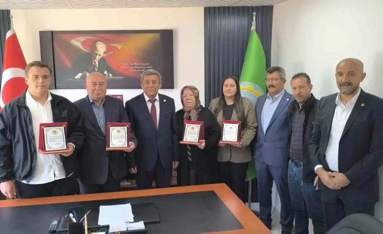 Kırşehir’de Çiftçilere Plaket Töreni