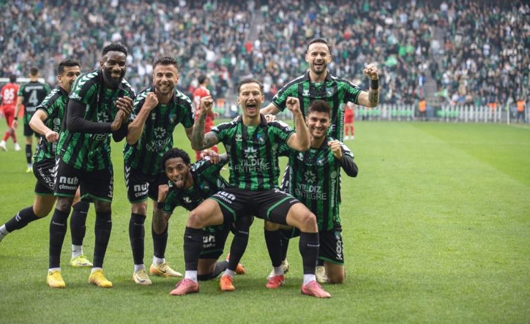 Kocaelispor, Süper Lig’e yükseldiği sezonlarda gol kralı da çıkardı