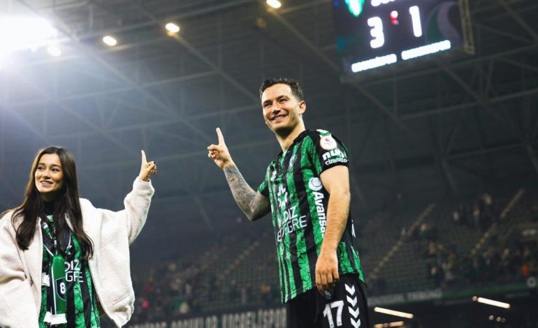 Kocaelispor’da Oğulcan Çağlayan, yenilgiler için taraftardan özür diledi