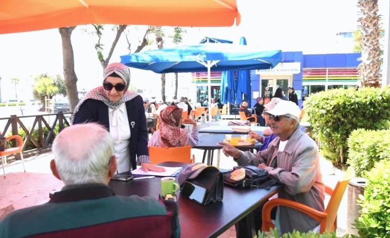 Konyaaltı Belediyesi’nden Emeklilere Özel ‘Emekli Kart’ Projesi
