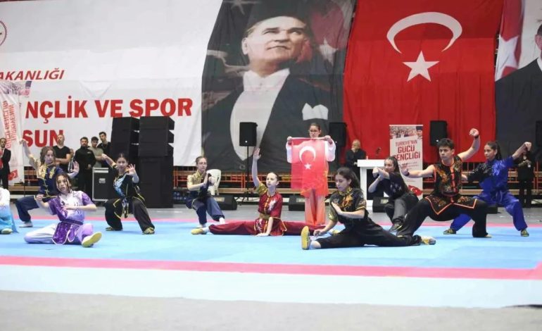 Konya’da 19 Mayıs Atatürk’ü Anma Gençlik ve Spor Bayramı Coşkuyla Kutlandı