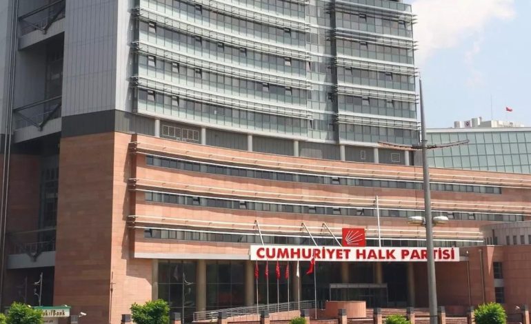 Konya’da miting için çalışan CHP’li yöneticilere silahlı saldırı