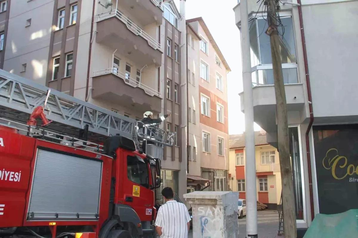 Konya’da Yaşlı Çiftin Kapı Açmaması Ekipleri Alarma Geçirdi