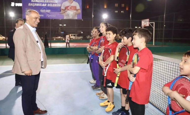 Körfez Kent Spor Kompleksi Açıldı