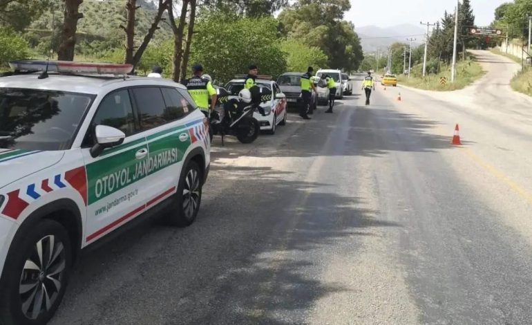 Köşk’te Trafik Denetimi: 19 Sürücüye 25 Bin TL Ceza
