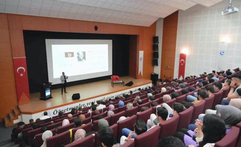 Kuantum Çağına Doğru Konferansı Adıyaman Üniversitesi’nde Gerçekleştirildi