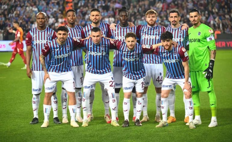Kupa seremonisine damga vuran an! Herkes onları bekledi ama onlar gelmedi