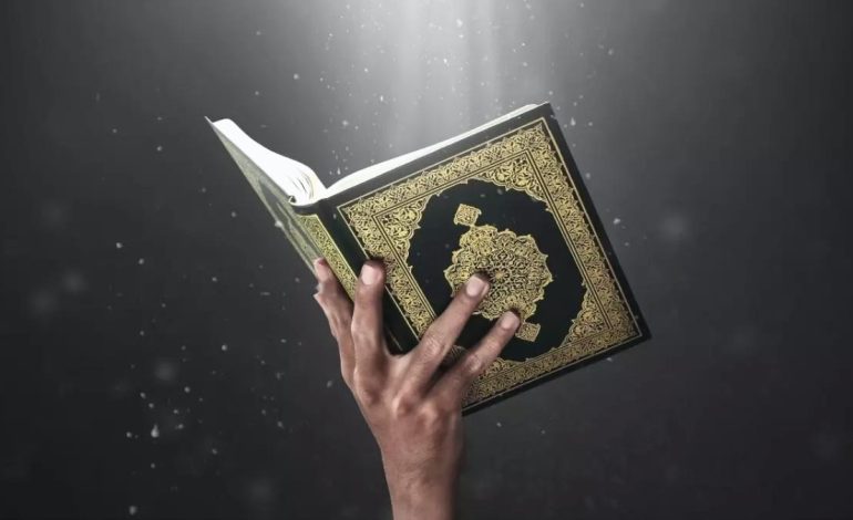 Kur’an-ı Kerim’i kitap haline getiren sahabe kimdir?