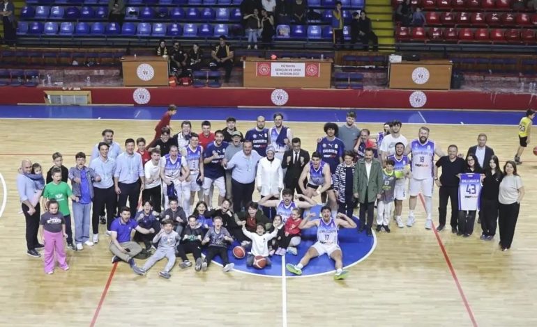 Kütahya Belediyespor, Play-Off Yolunda Önemli Galibiyet Aldı