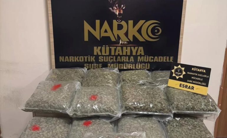 Kütahya’da Esrar Sevkiyatı: Sürücü Tutuklandı