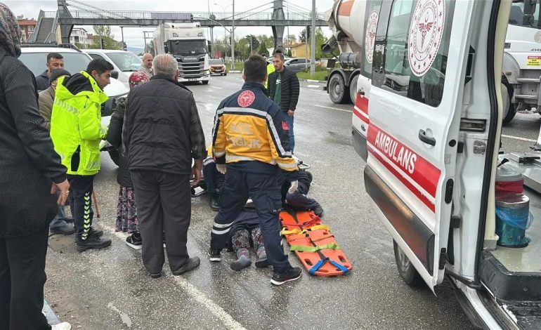 Kütahya’da Üst Geçidi Kullanmak Yerine Karşıya Geçen Kadına Otomobil Çarptı