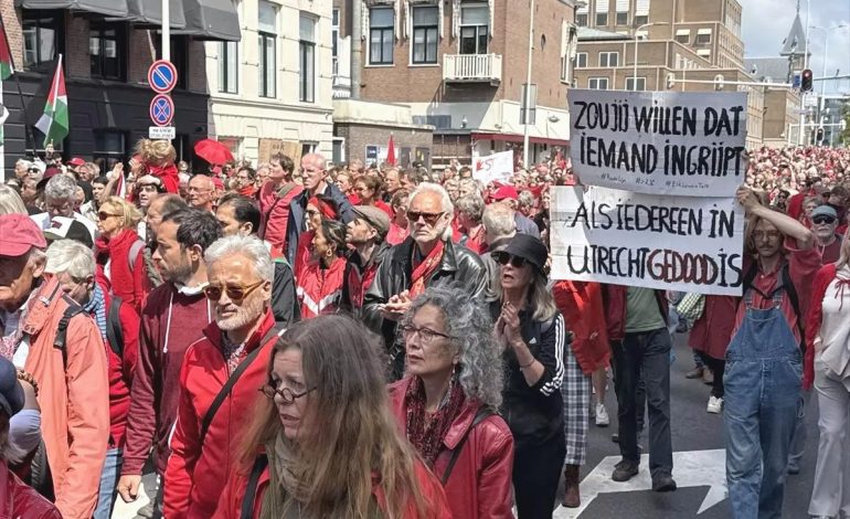 Lahey’de Filistin İçin Büyük Protesto
