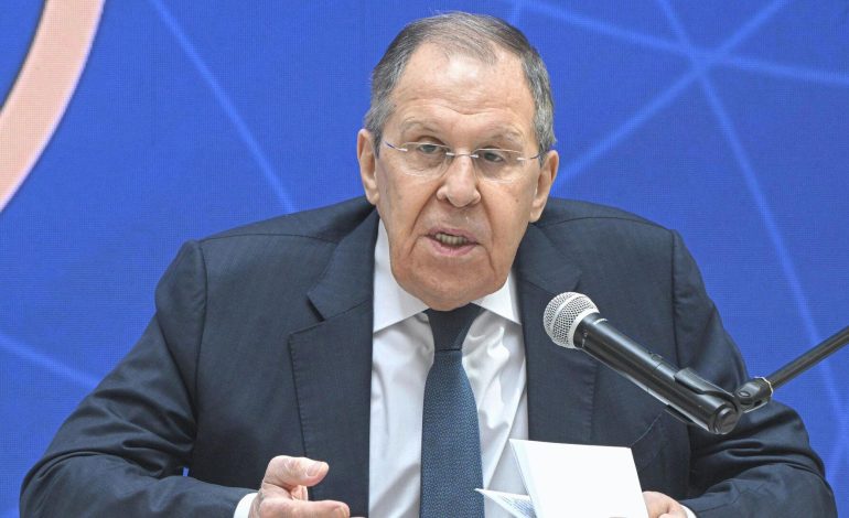 Lavrov: Ukrayna görüşmeleri başlamadan ateşkes olmayacak