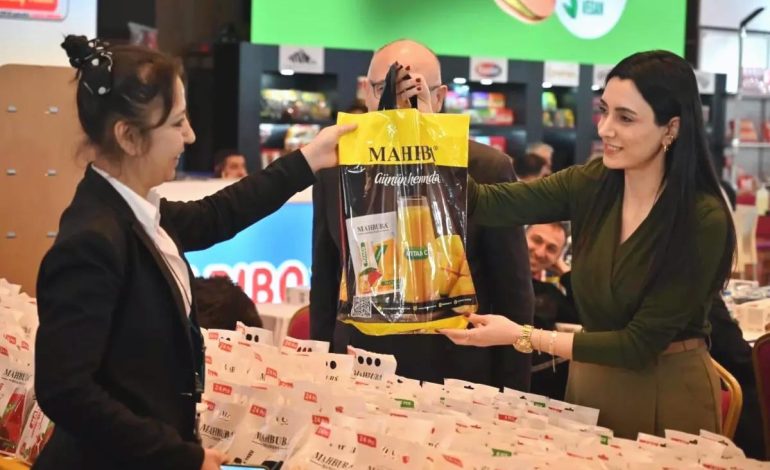 Mahbuba Fuar’da İlgiyi Üzerine Çekti