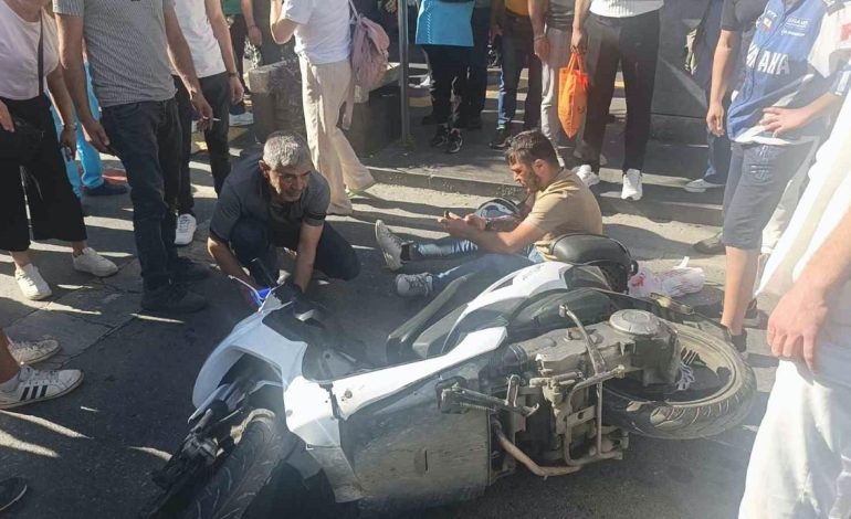 Manavgat’ta yaya geçidinde motosikletler çarpıştı: 3 yaralı