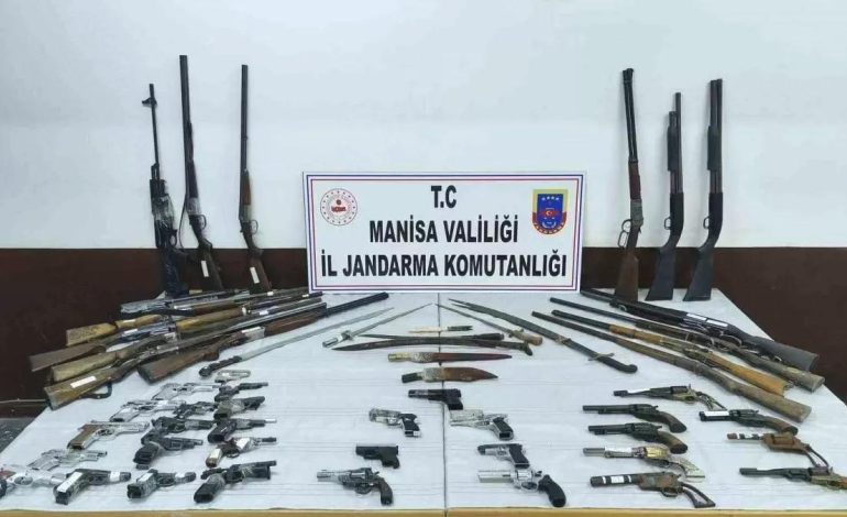 Manisa’da Ruhsatsız Silah Operasyonu