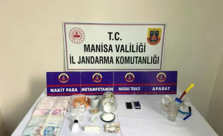 Manisa’da Uyuşturucu Operasyonu: 4 Gözaltı