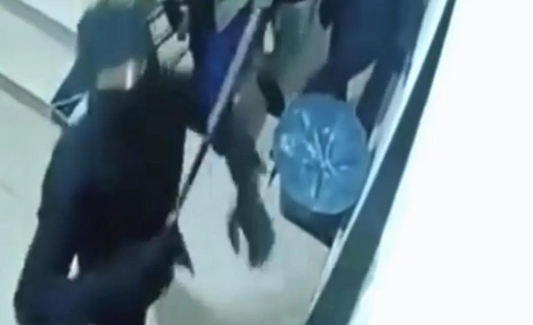 Mardin’de Kapı Kıran Maske-İkili Kaçtı