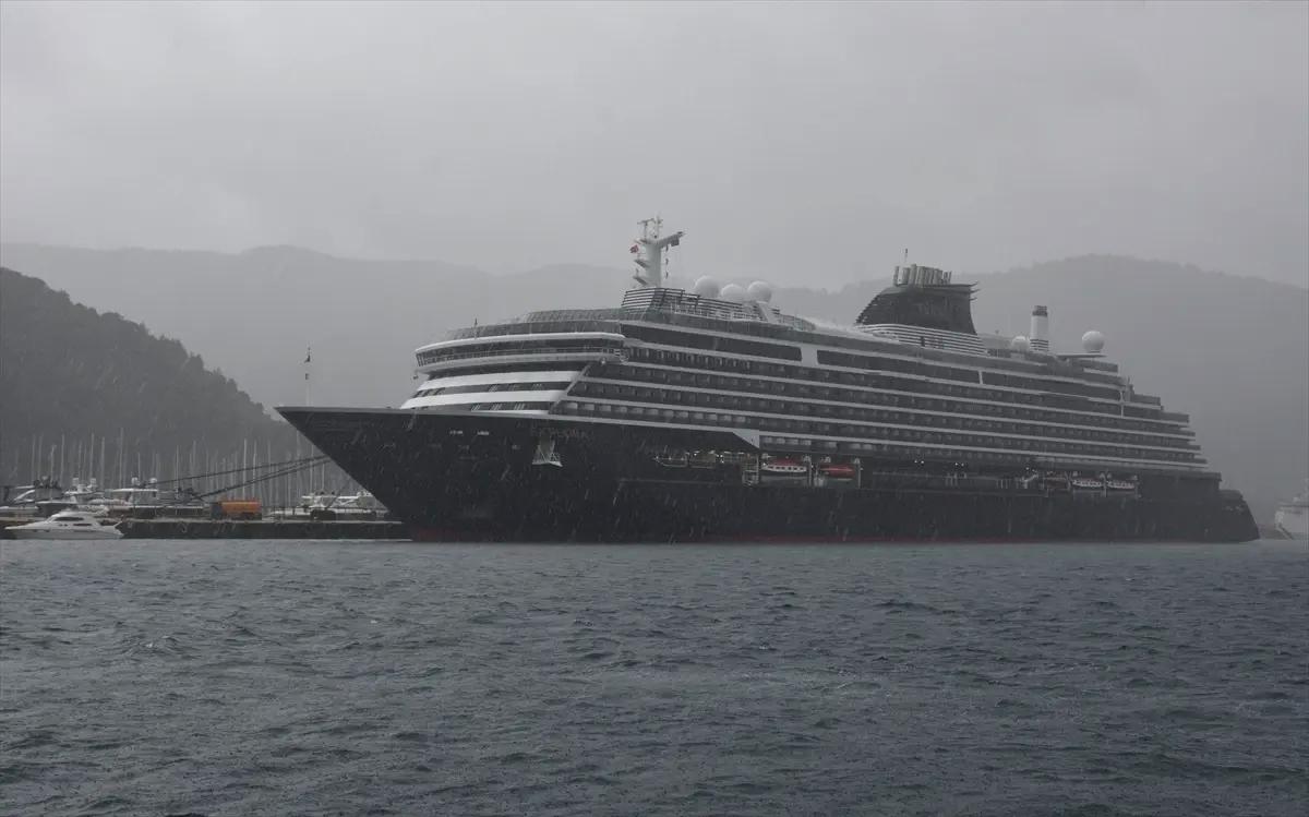 Marmaris’e Lüks Kruvaziyer Geldi