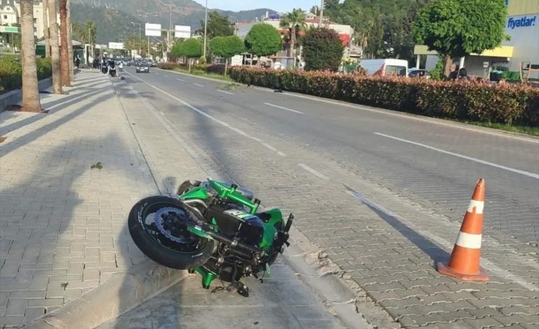 Marmaris’te Motosiklet Çarpan Çocuk Hayatını Kaybetti