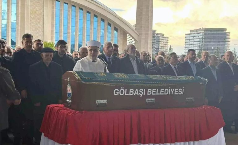 Mehmet Ekici Son Yolculuğuna Uğurlandı