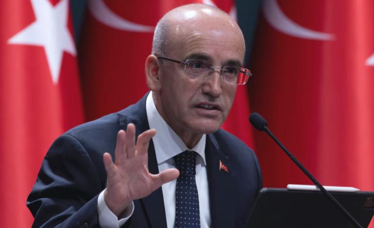Mehmet Şimşek: Yıllık enflasyon 11 aydır geriliyor