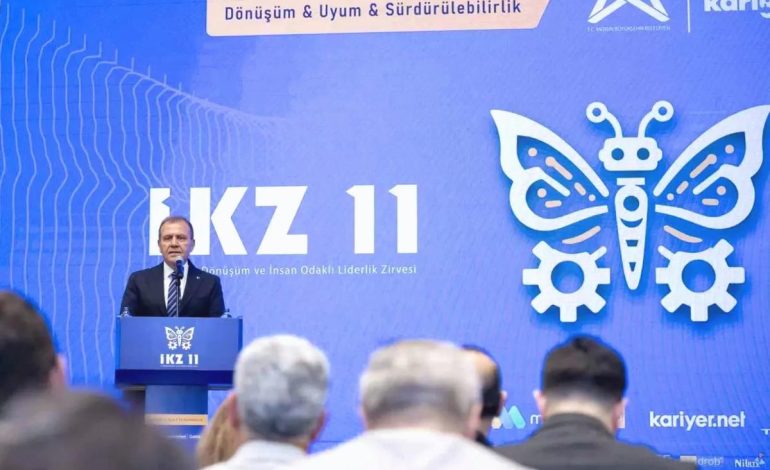 Mersin’de Dijital Dönüşüm ve İnsan Odaklı Liderlik Zirvesi Düzenlendi