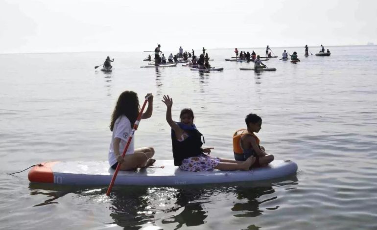 Mersin’de Özel Bireyler Kürek Sörfü ile Denizin Keyfini Çıkardı