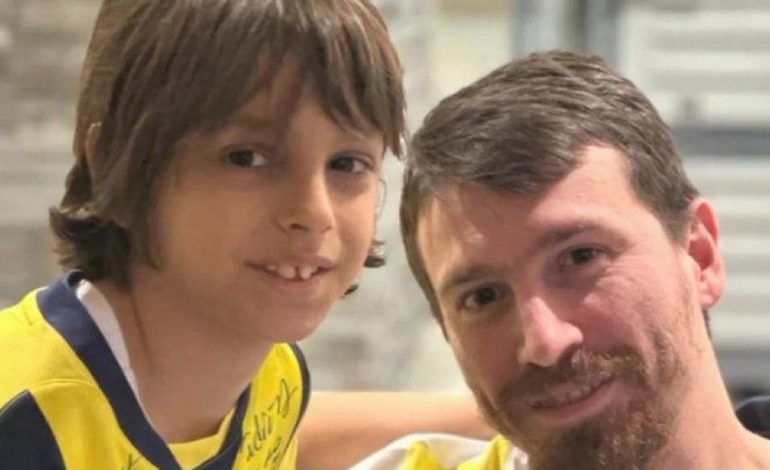 Mert Hakan Yandaş hastaneden paylaştı! Tekerlekli sandalye detayı…
