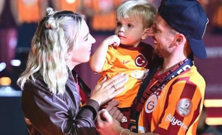 Mertens çiftinden sürpriz! Bebeklerine Türkçe isim verecekler