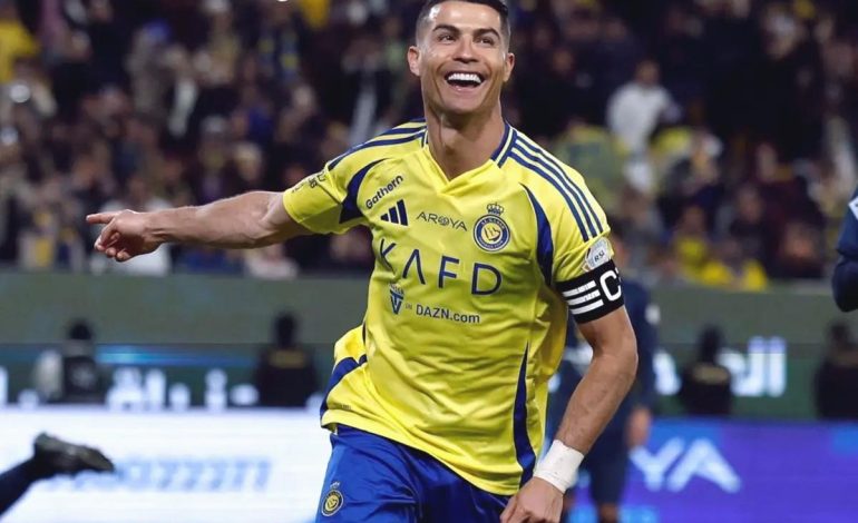 Messi ile rakip olabilir! Futbol dünyasını şoke edecek Ronaldo bombası