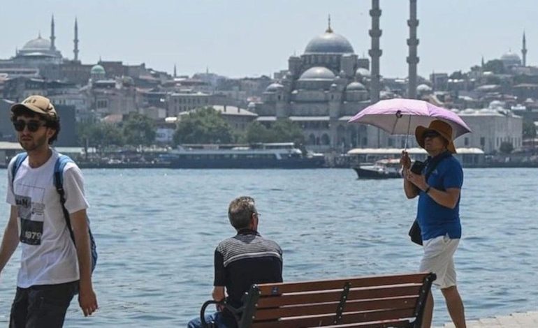 Meteoroloji tarih verdi: Afrika’dan Türkiye’ye geliyor